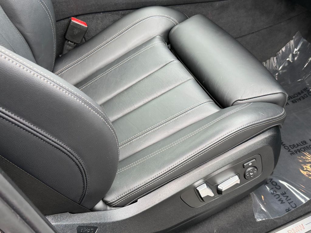 2022 BMW X7 40i - Photo 15