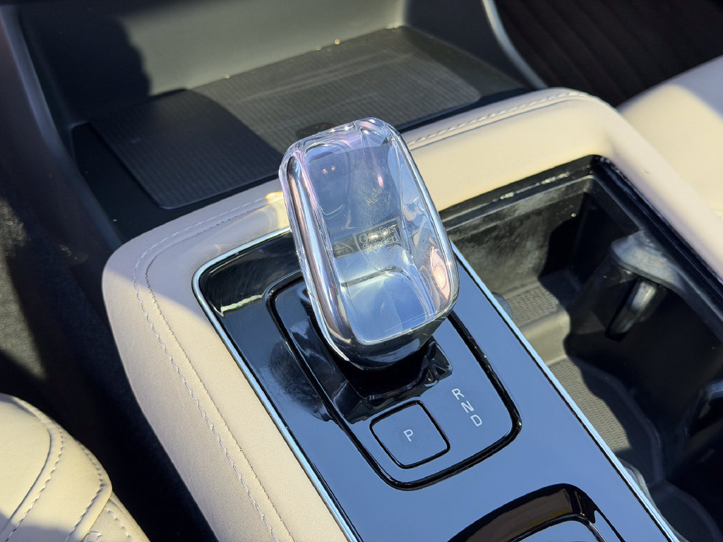 2026 Volvo XC90 Plus - Photo 24