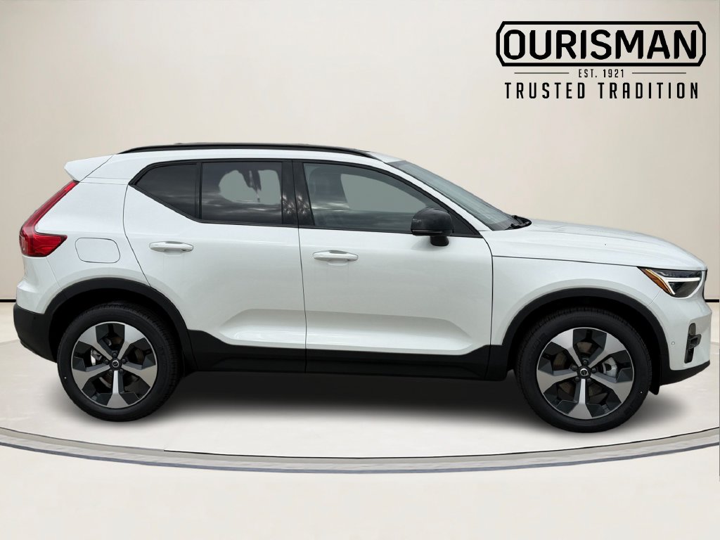 New 2026 Volvo XC40 B5 Plus SUV