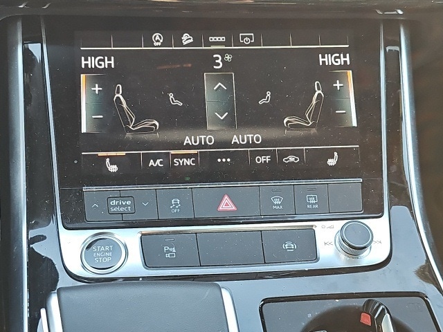 2025 Audi Q7 45 Premium Plus photo 3