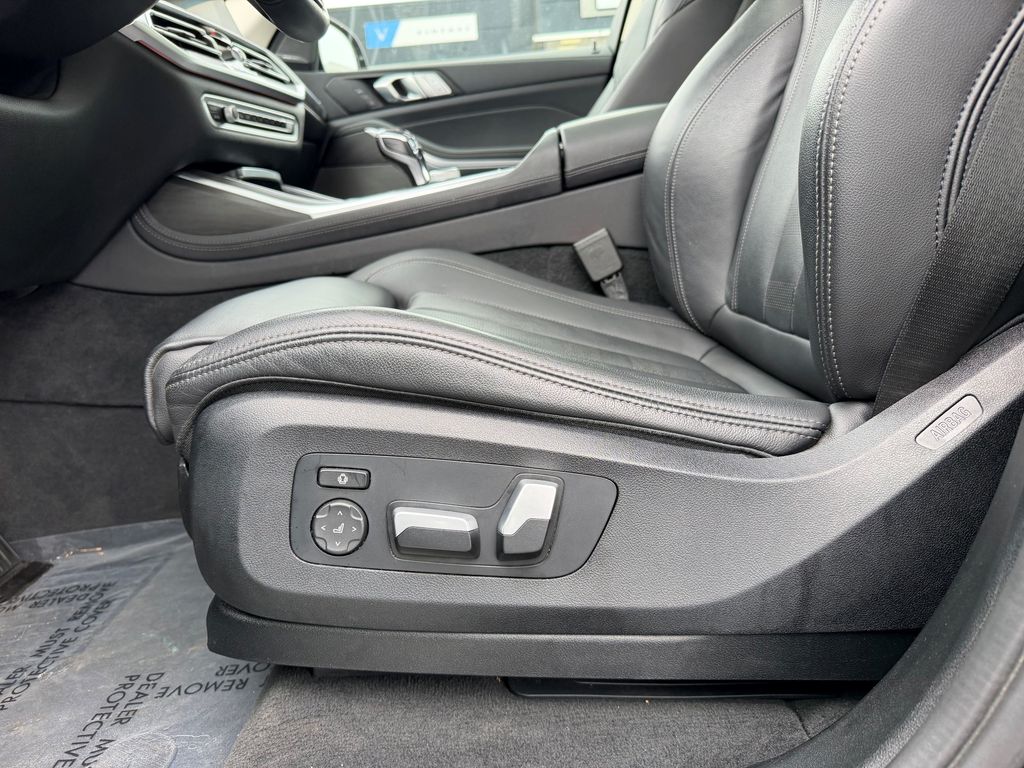 2022 BMW X7 40i - Photo 31