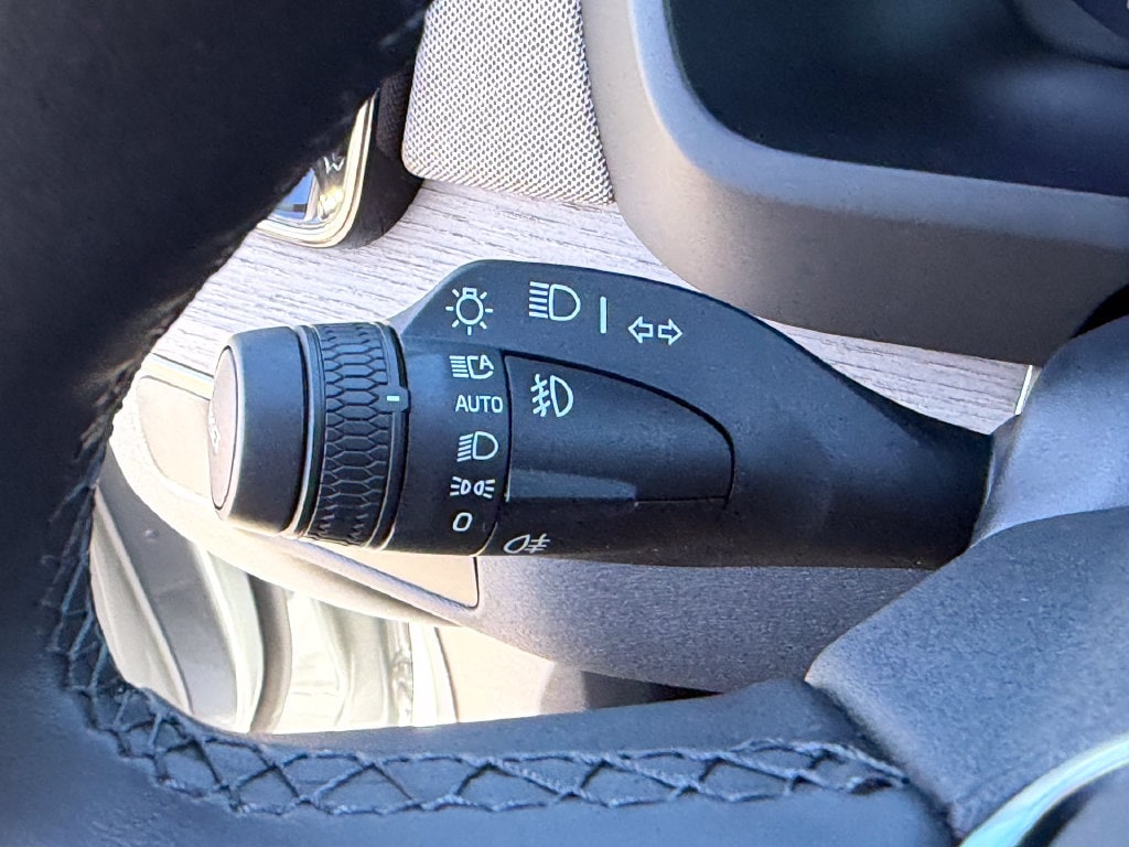 2026 Volvo XC90 Plus - Photo 28