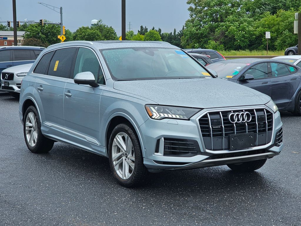2023 Audi Q7 55 Premium Plus quattro Tiptronic's photo