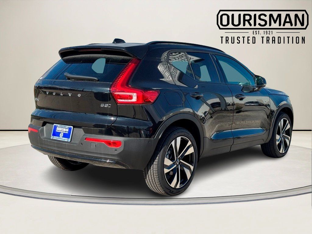 2026 Volvo XC40 Ultra - Photo 7