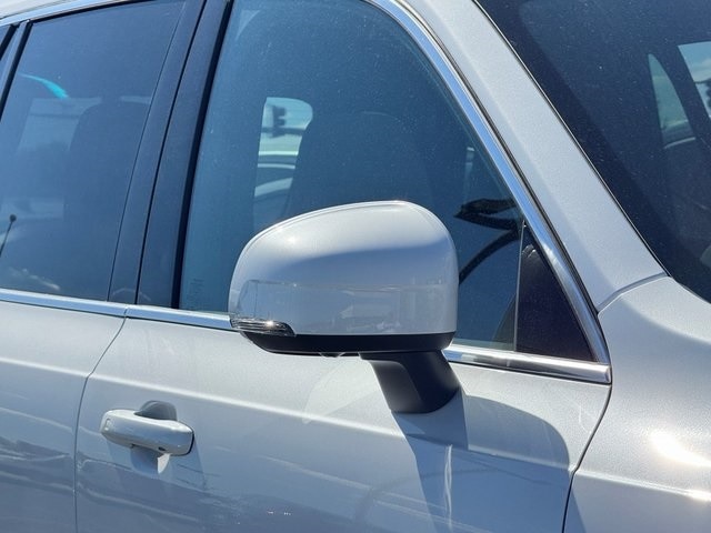 2026 Volvo XC90 Plus photo 4