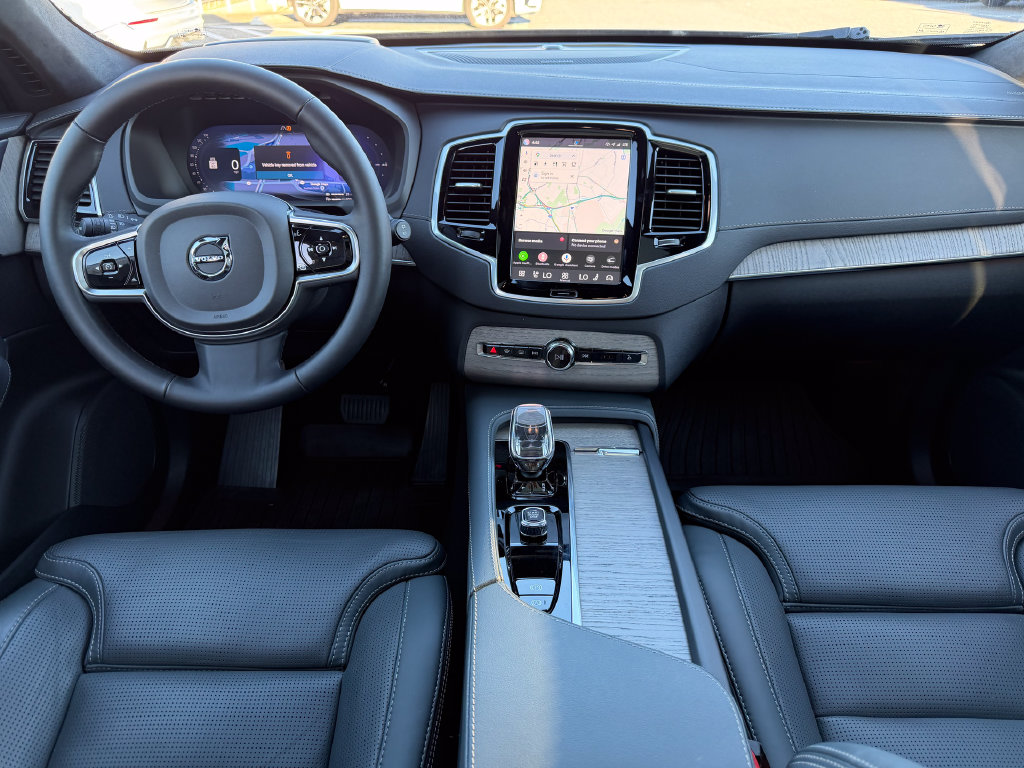 Certified 2024 Volvo XC90 Recharge Plug-In Hybrid Ultimate SUV