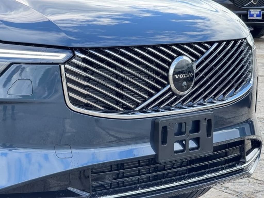 New 2026 Volvo XC90 B6 Plus 6-Seater SUV