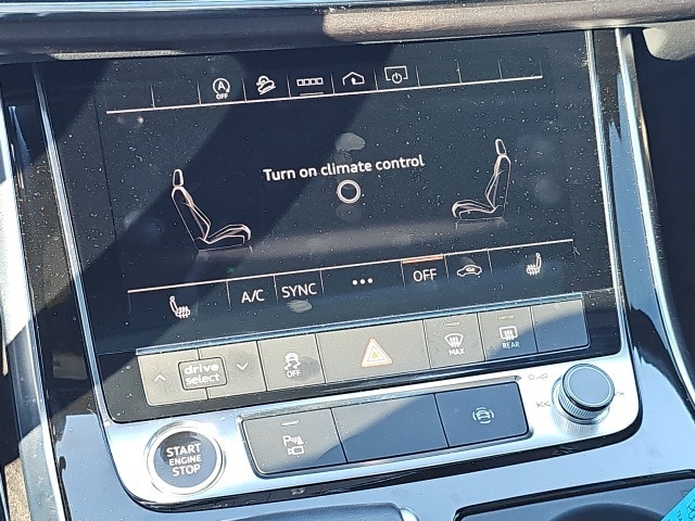 2024 Audi Q7 55 Premium Plus photo 4