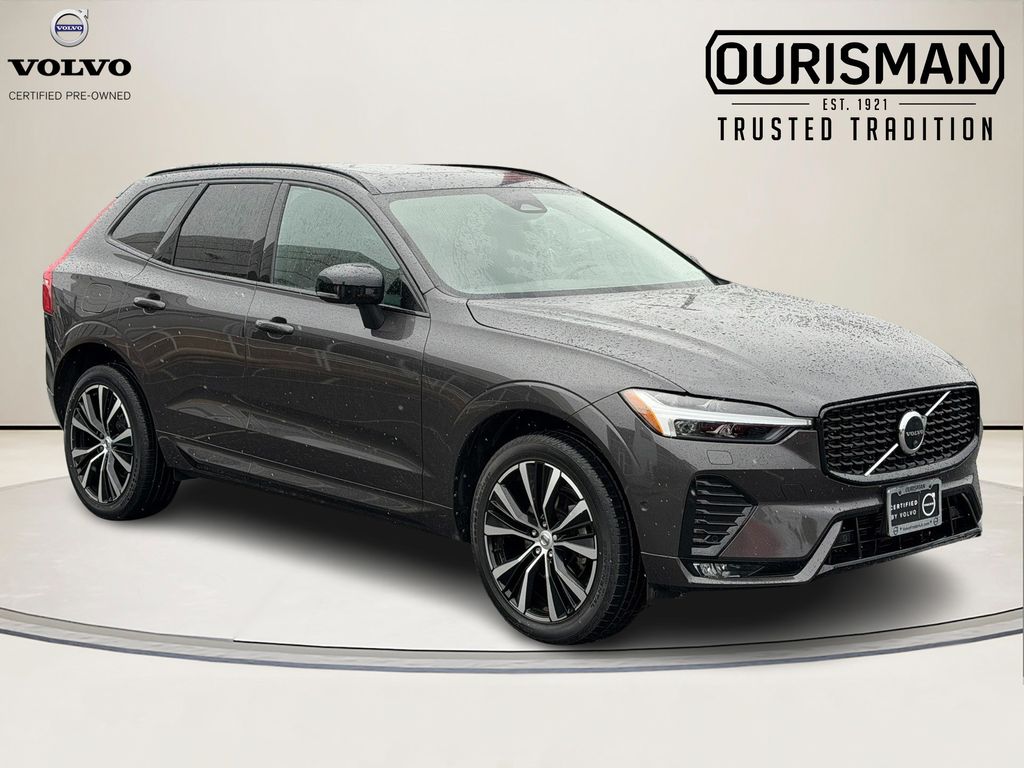 2023 Volvo XC60 B5 Plus Dark Theme AWD's photo