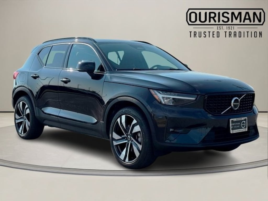 Certified 2023 Volvo XC40 B5 Plus Dark Theme SUV