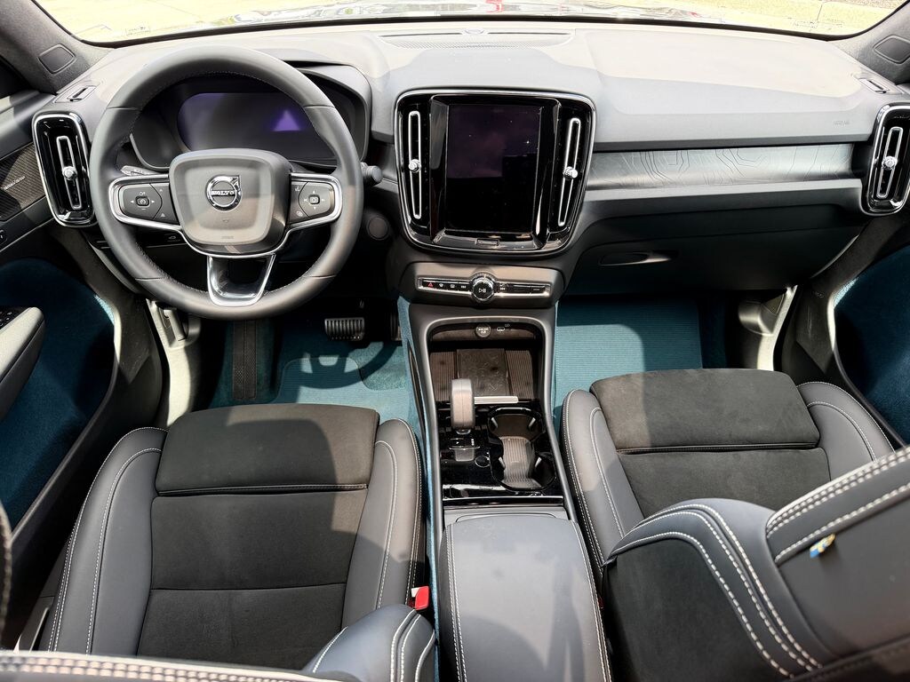 Certified 2023 Volvo C40 Recharge Pure Electric Ultimate SUV