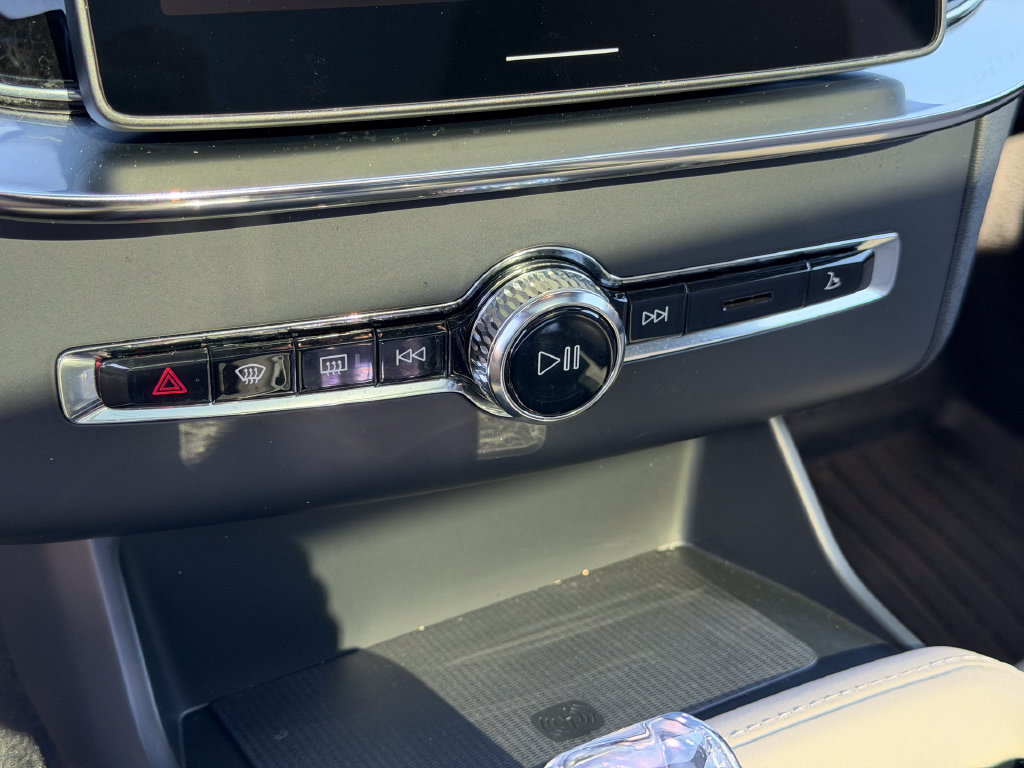 2026 Volvo XC90 Plus - Photo 25