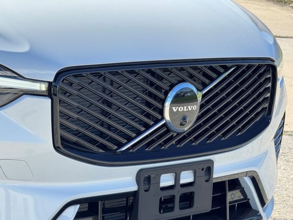 New 2026 Volvo XC60 B5 Ultra SUV