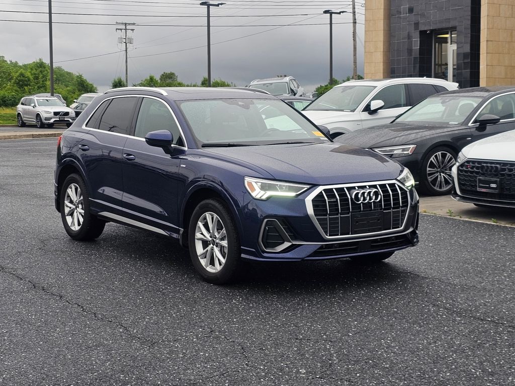 2025 Audi Q3 45 TFSI S Line Premium Plus quattro's photo