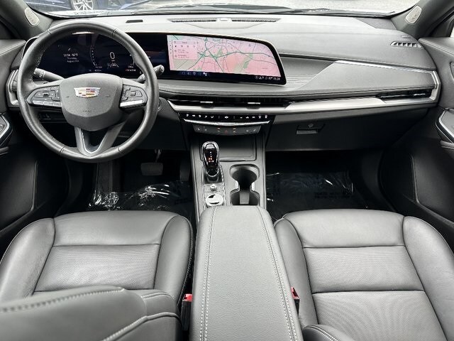 2025 Cadillac XT4 Premium Luxury photo 2