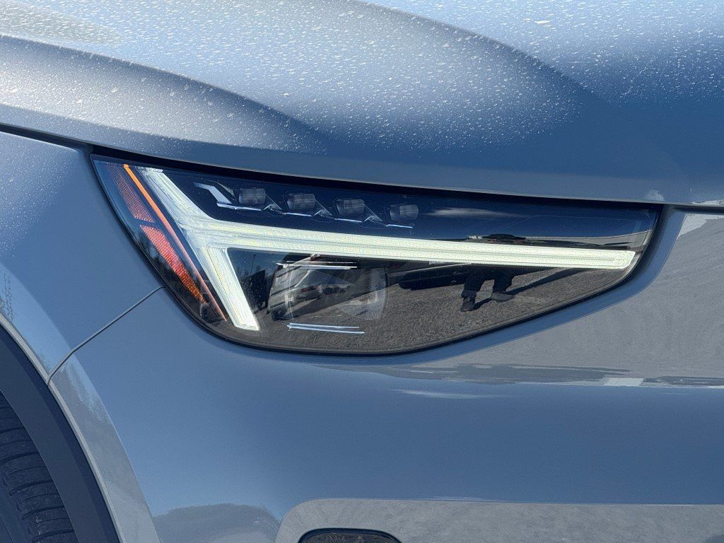 Used 2026 Volvo XC40 B5 Plus SUV