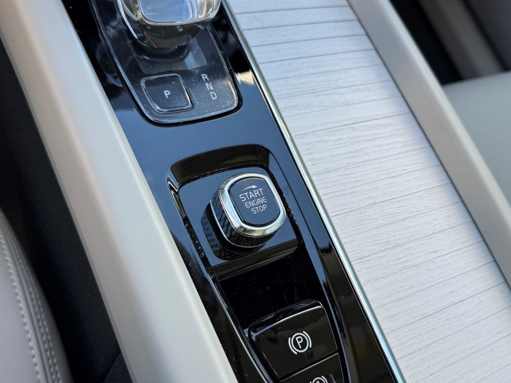 2026 Volvo XC60 Ultra - Photo 22