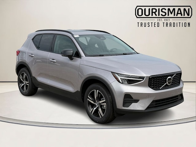 2026 Volvo XC40 B5 Core AWD SUV