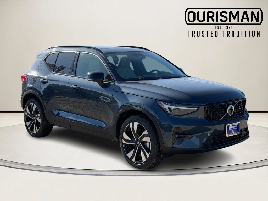 New 2026 Volvo XC40 B5 Ultra SUV