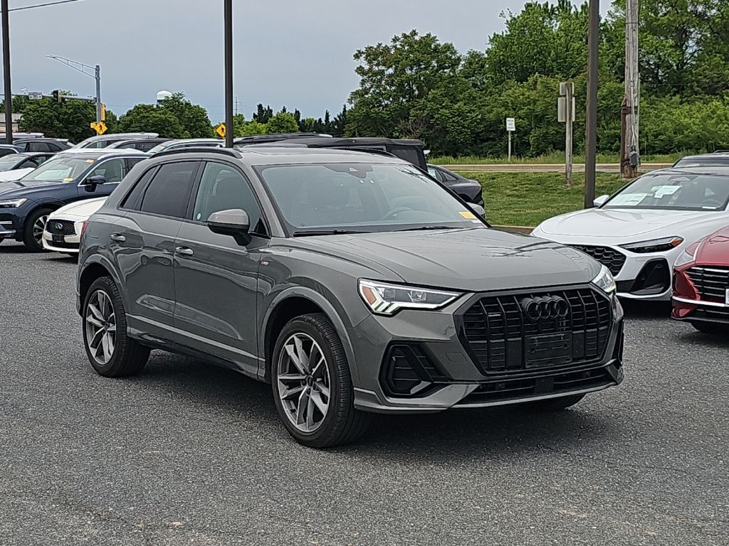 2025 Audi Q3 45 TFSI S Line Premium quattro's photo