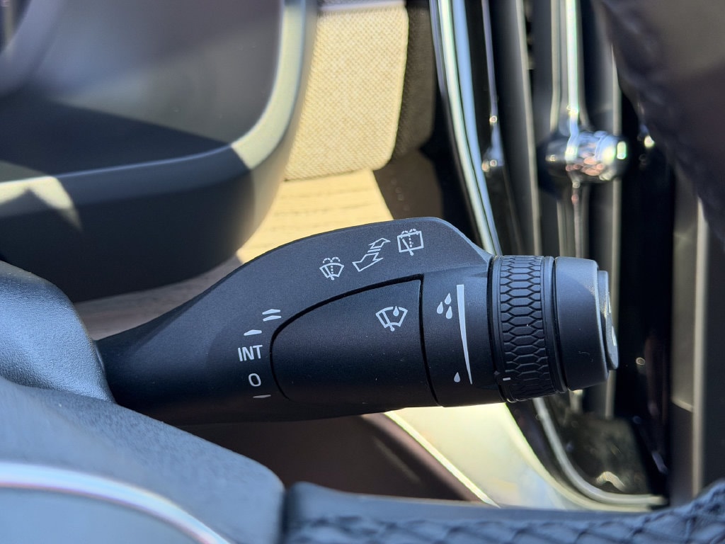 2026 Volvo XC90 Plus - Photo 27