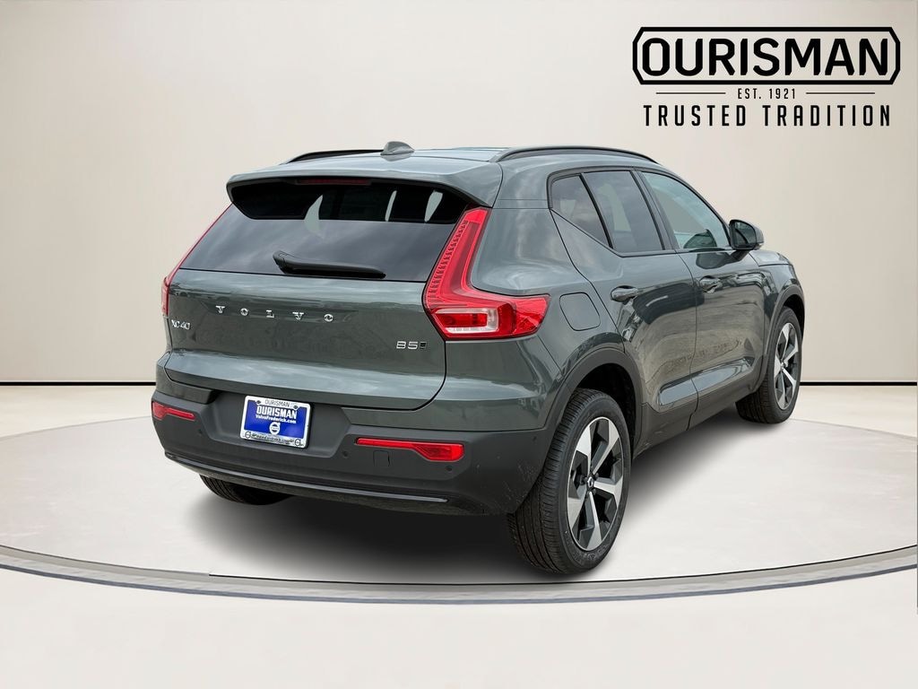 New 2026 Volvo XC40 B5 Plus SUV