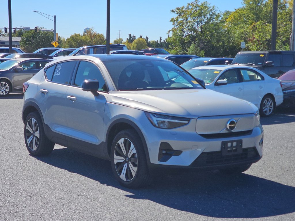 2023 Volvo C40