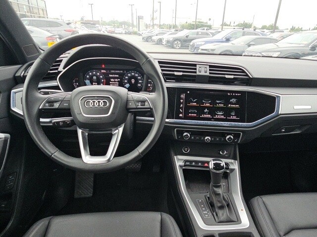 2024 Audi Q3 S line Premium photo 2