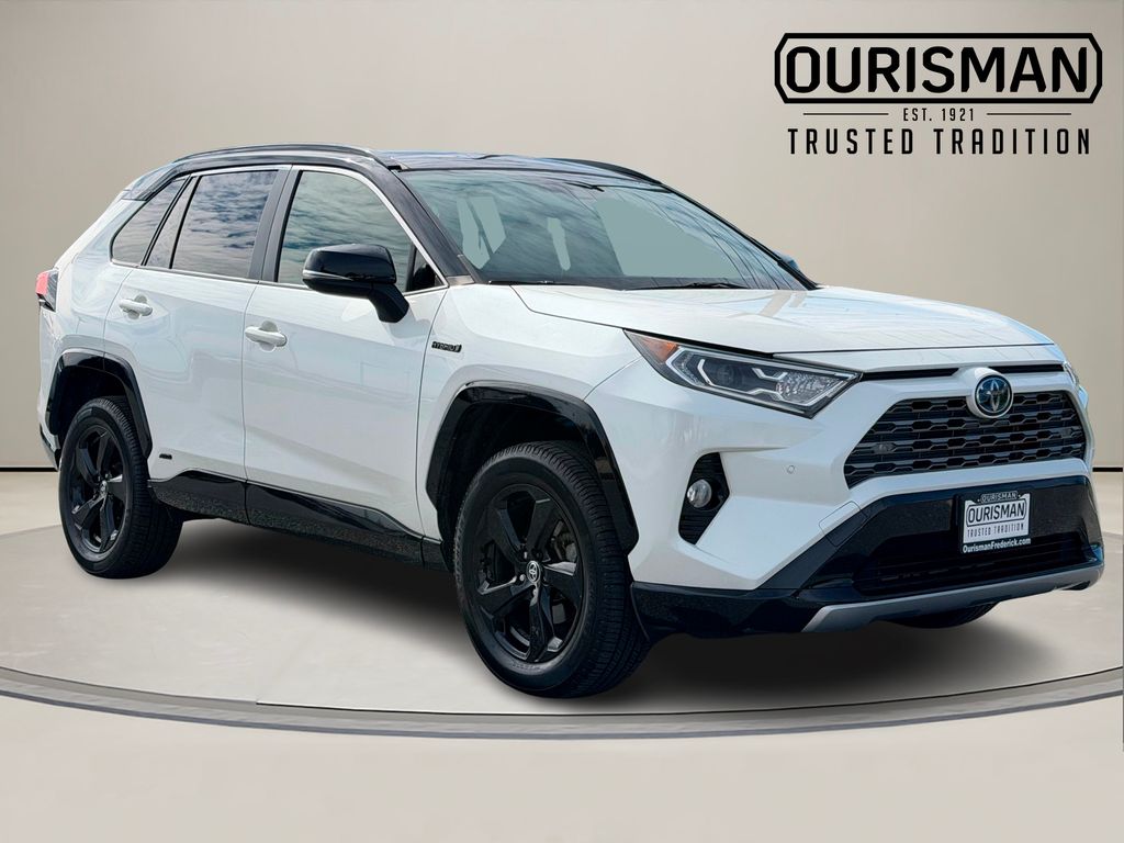 2020 Toyota RAV4 XSE