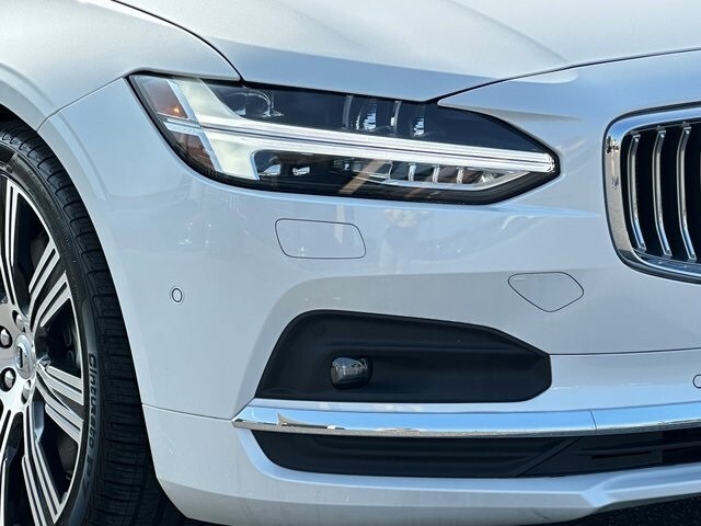 2025 Volvo S90 Plus photo 3