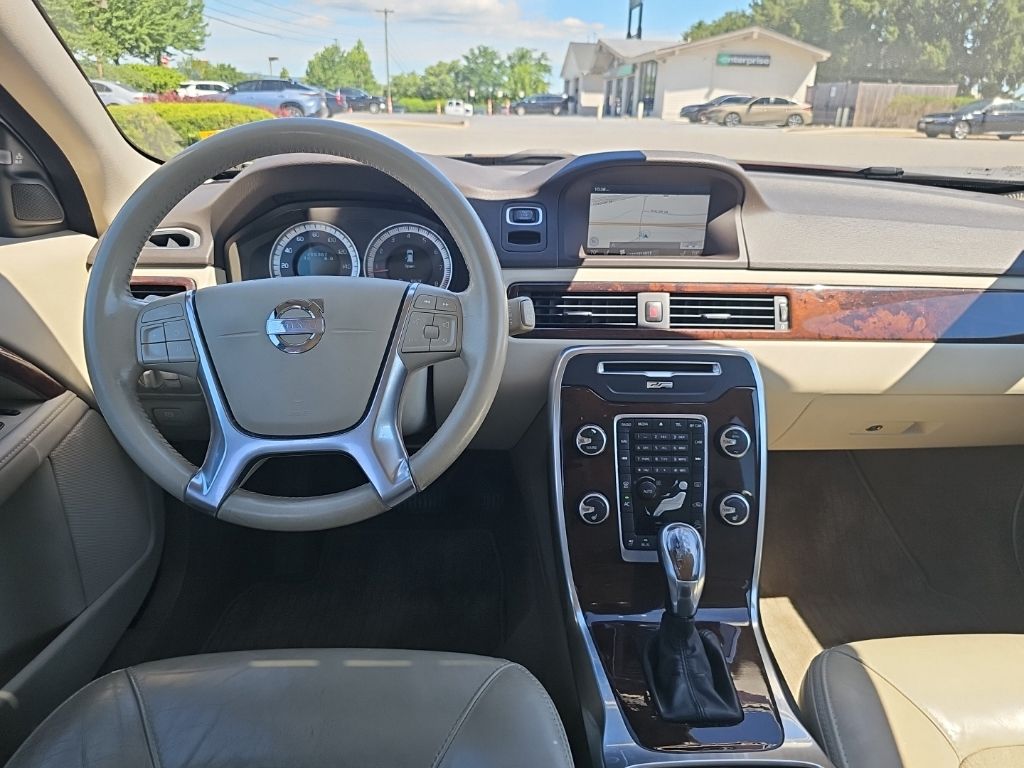 Used 2013 Volvo XC70 3.2 with VIN YV4952BZXD1160237 for sale in Frederick, MD