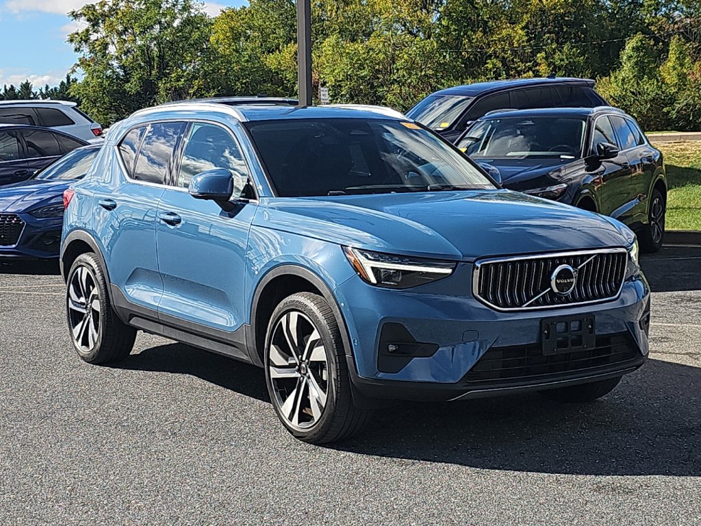 Certified 2024 Volvo XC40 Ultimate SUV