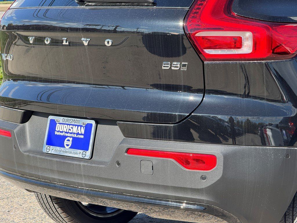 2026 Volvo XC40 Ultra - Photo 8