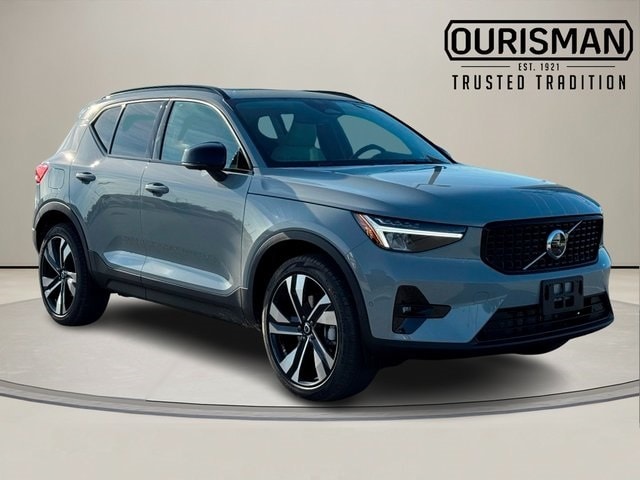 2026 Volvo XC40 Plus