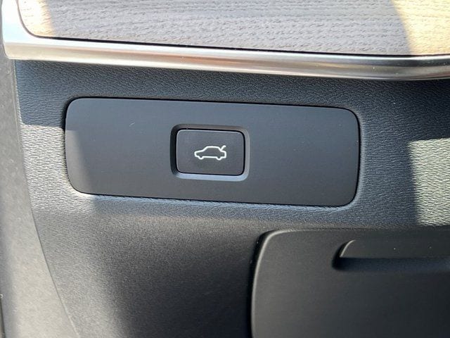 2026 Volvo XC90 Ultra - Photo 30
