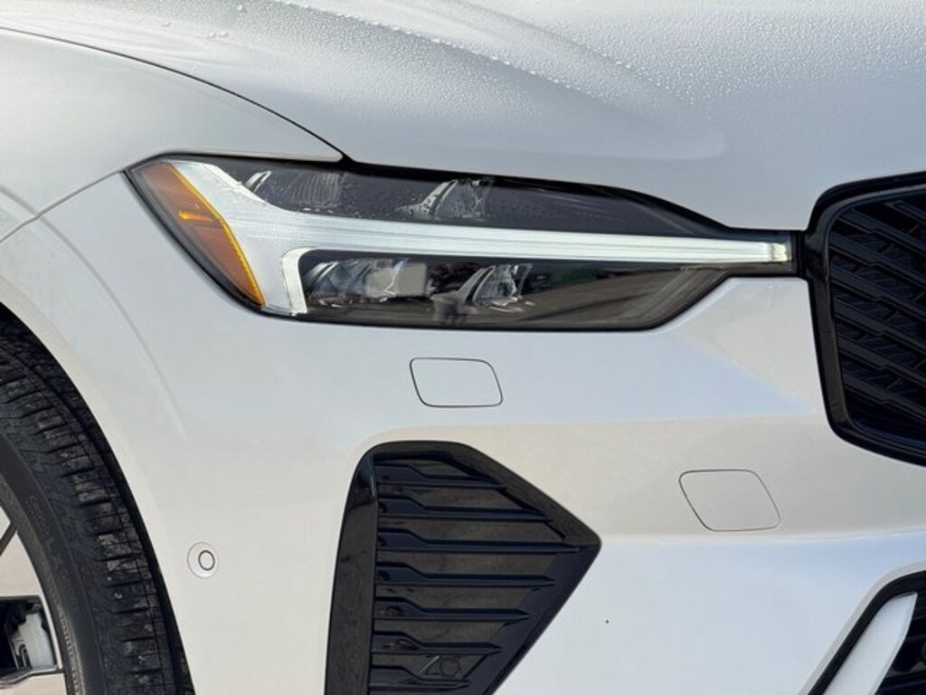 New 2026 Volvo XC60 B5 Plus SUV
