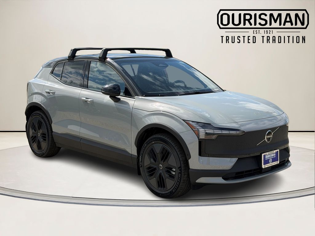 2026 Volvo EX30 Twin Motor Cross Country Ultra's photo