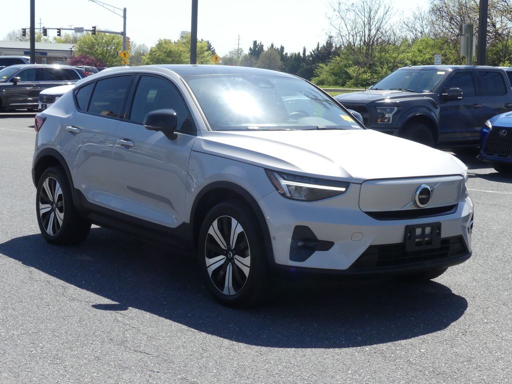 2023 Volvo C40 Plus
