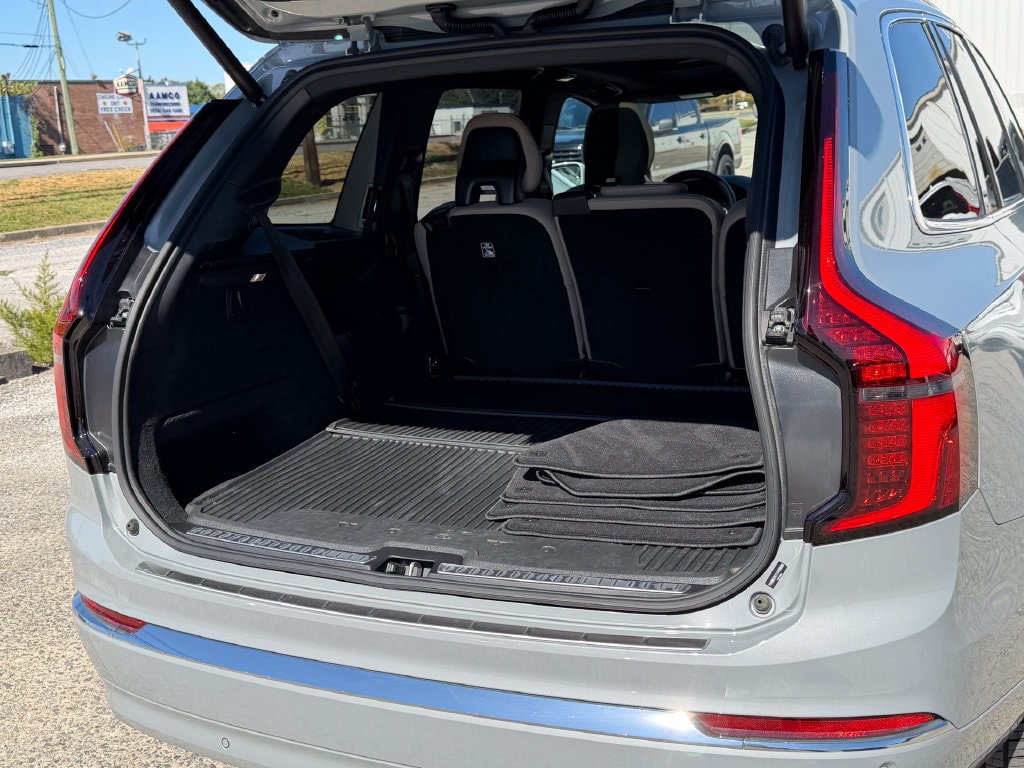 2026 Volvo XC90 Plus - Photo 13