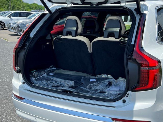 2026 Volvo XC90 Ultra - Photo 14