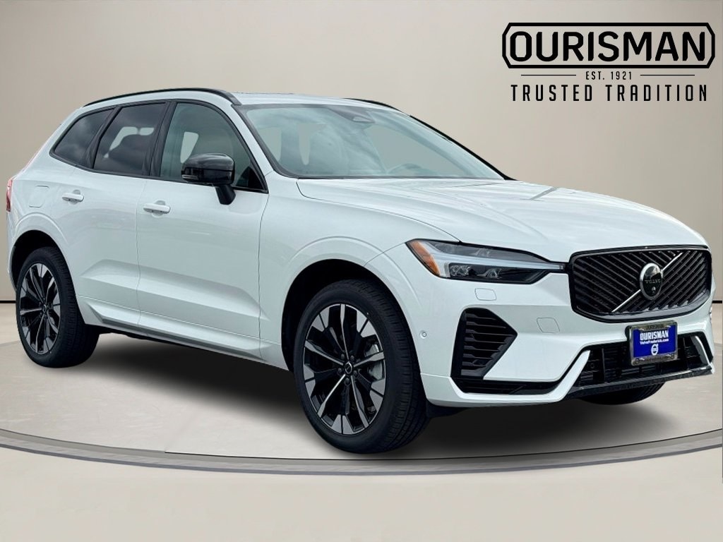 2026 Volvo XC60 Plus's photo