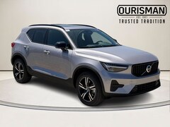 2026 Volvo XC40 B5 Core AWD SUV