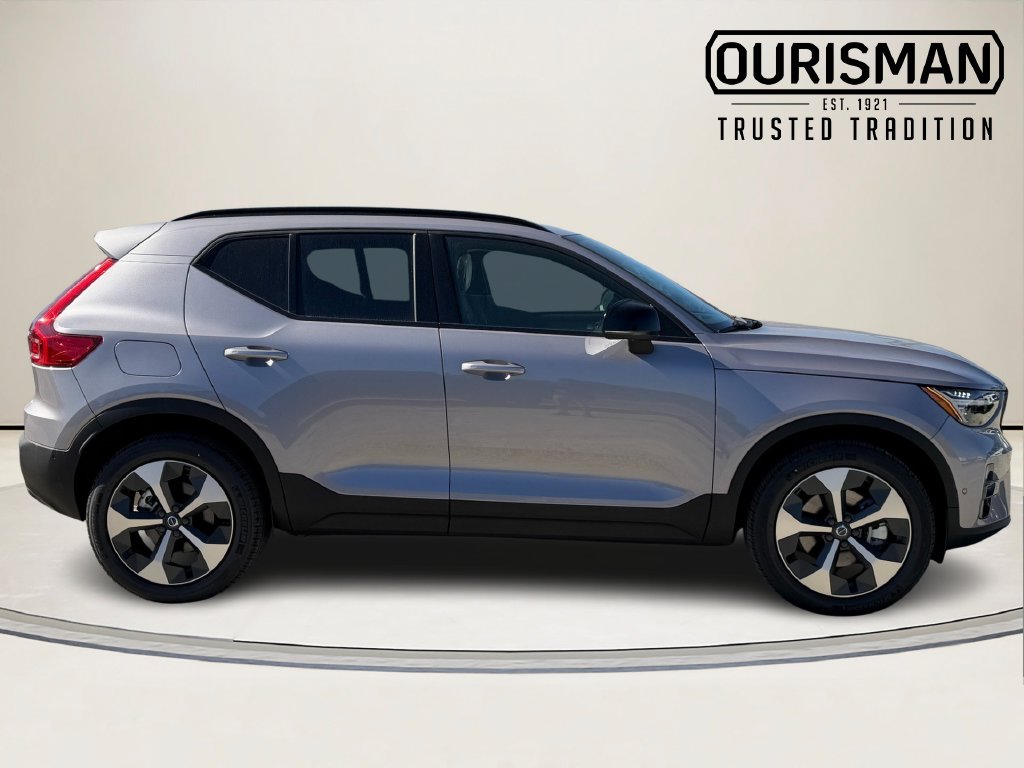 New 2026 Volvo XC40 B5 Plus SUV