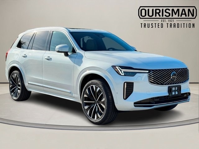 2026 Volvo XC90 Plus's photo