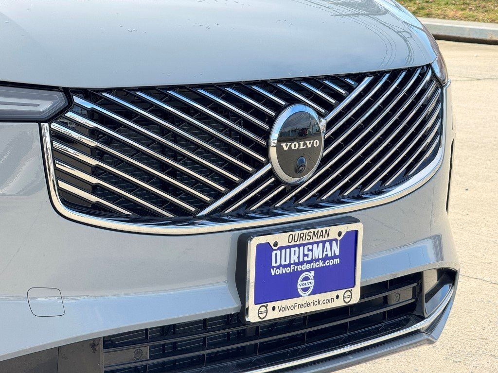 New 2026 Volvo XC90 B6 Plus 7-Seater SUV