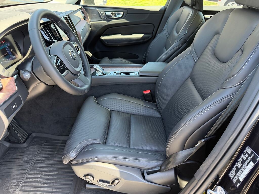 Certified 2023 Volvo XC60 B5 Ultimate Bright Theme SUV