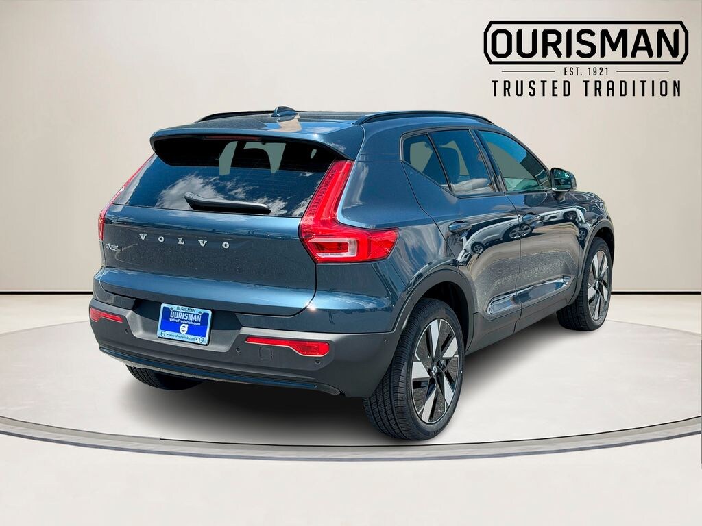 New 2026 Volvo EX40 Twin Motor Plus SUV
