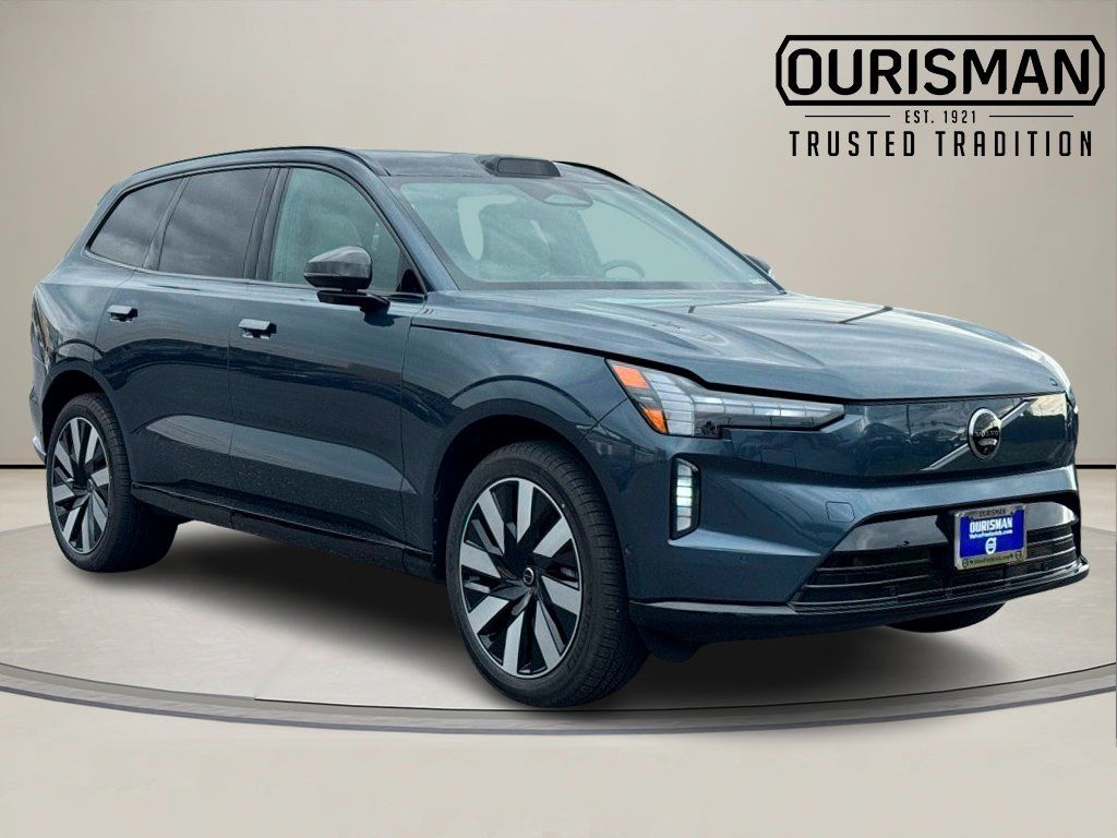 2025 Volvo EX90 Twin Motor Plus 7-Seater's photo