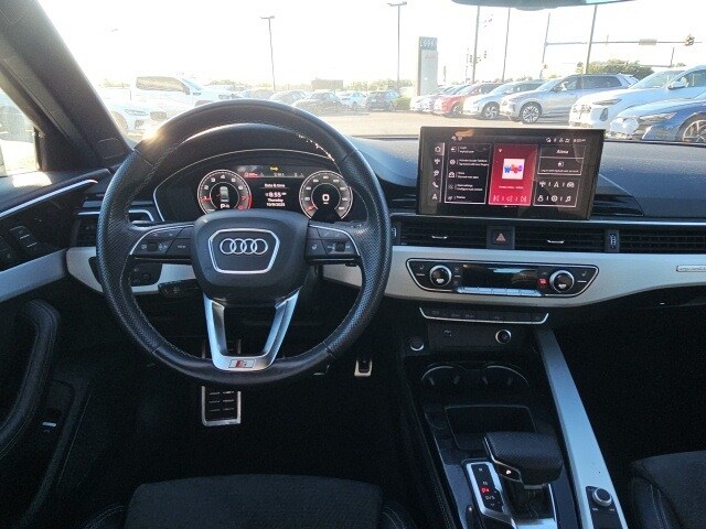 2024 Audi A4 45 S line Premium Plus photo 2