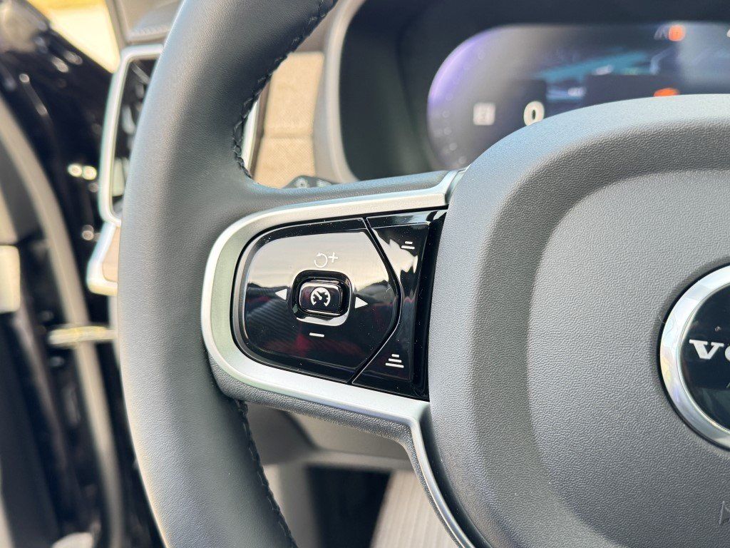 2026 Volvo XC90 Plus - Photo 27